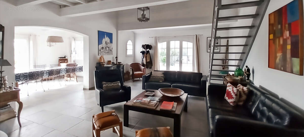 Maison à SAINTES-MARIES-DE-LA-MER