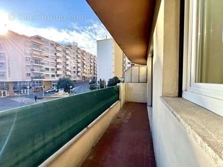 Appartement à CAGNES-SUR-MER