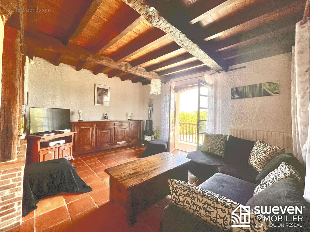 Maison à LASSERRE