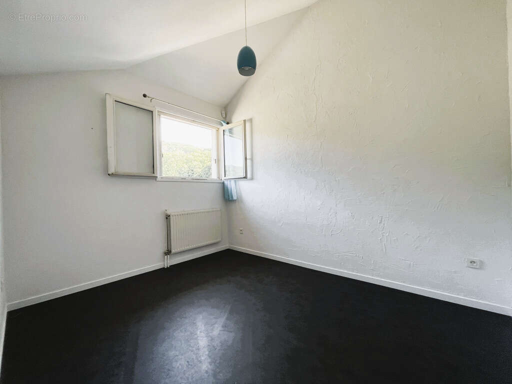 Appartement à POISAT