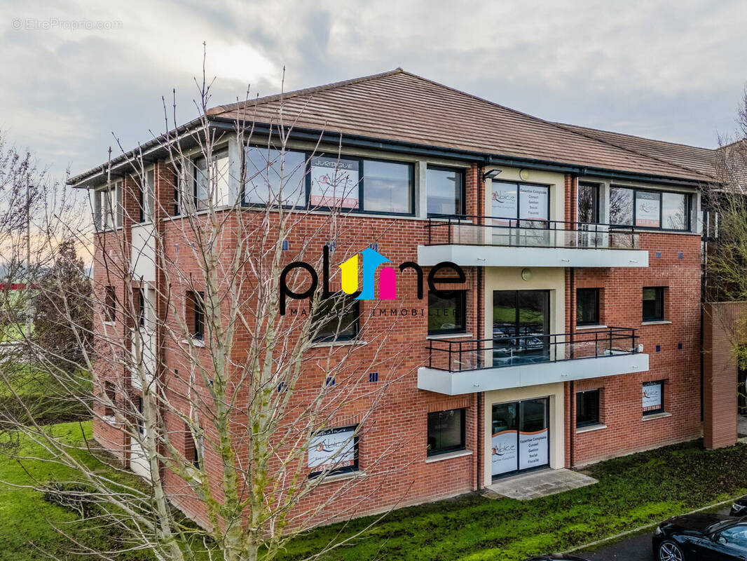 Commerce à COURRIERES