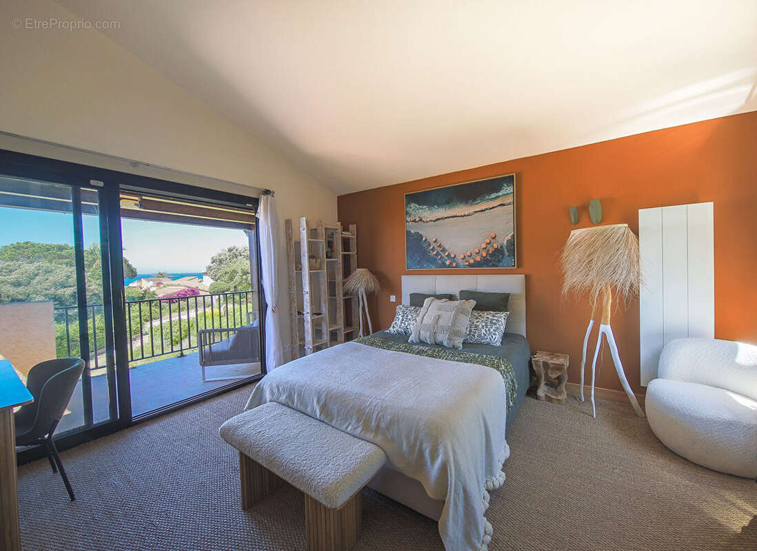 Duplex de charme T5  avec vue mer et accès plage à pied - photo 6