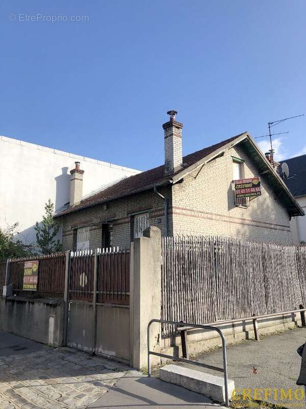 Maison à ASNIERES-SUR-SEINE