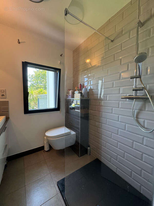 Maison familiale avec piscine à Ploneis - photo 8