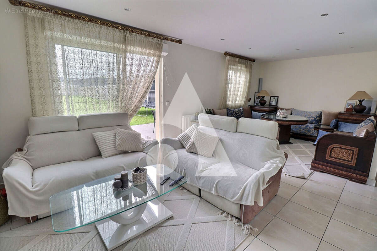 Maison à SAINT-OUEN-L&#039;AUMONE