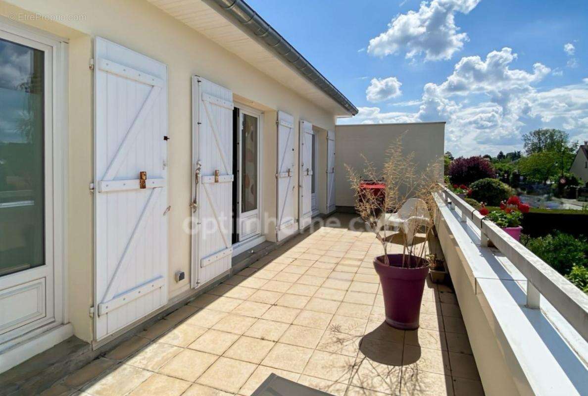 Magny les hameaux (78) - maison - 8 pieces - 211m2 - 6 chambres - terrain 680m2 - residentiel - terrasse - comble amenageable -  - photo 16