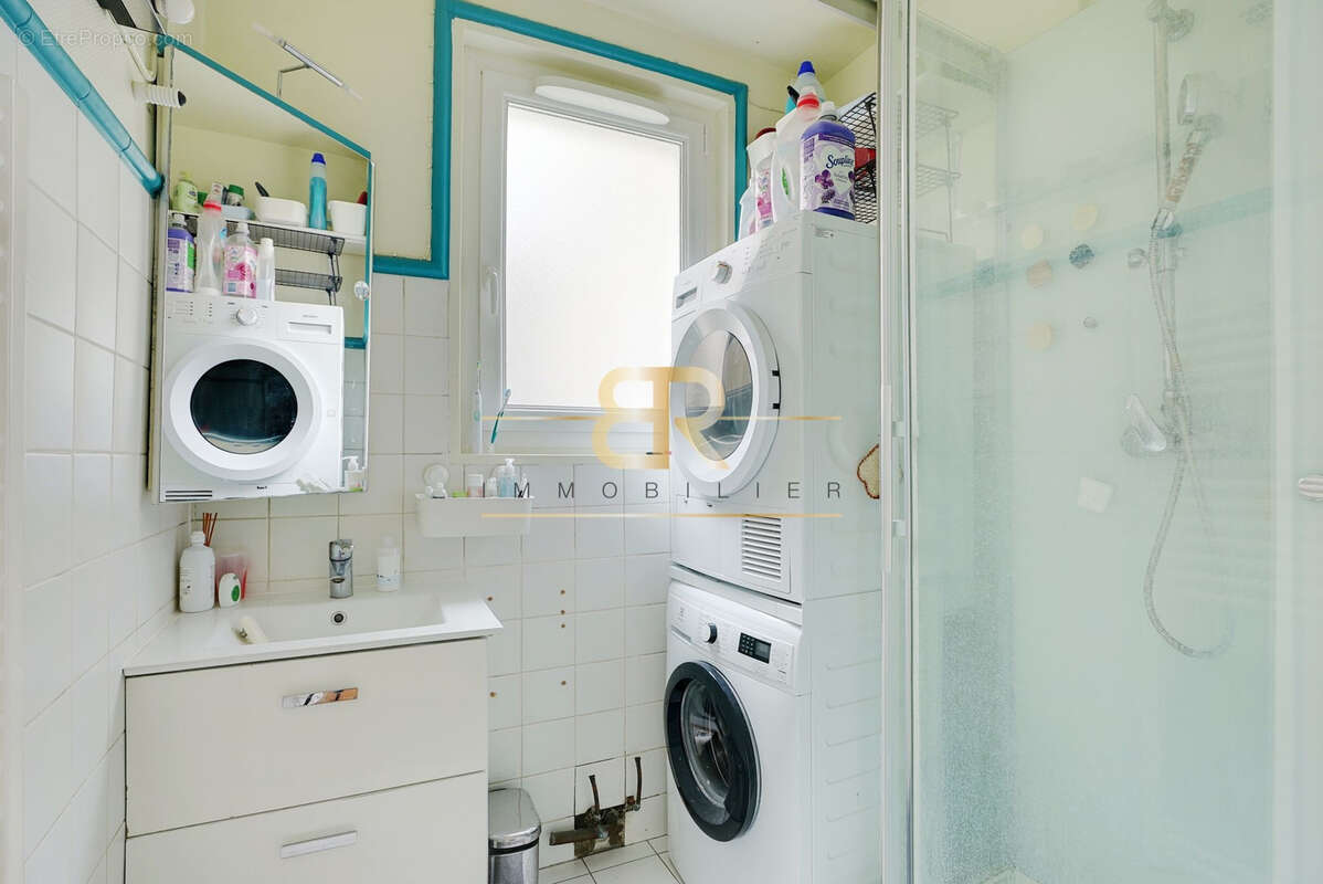 Appartement à PARIS-12E