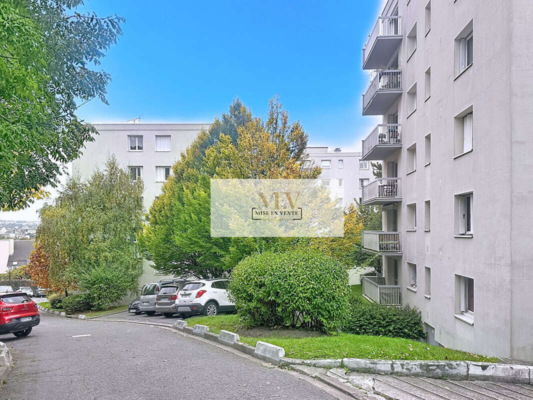 Appartement à BRY-SUR-MARNE