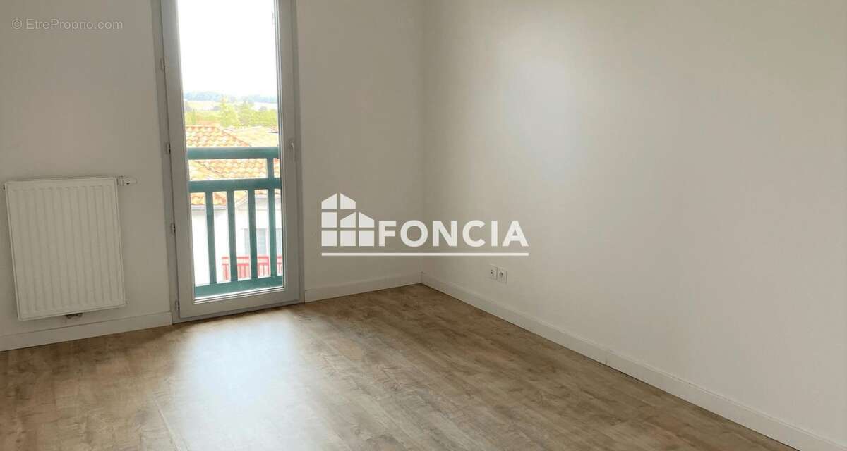 Appartement à USTARITZ