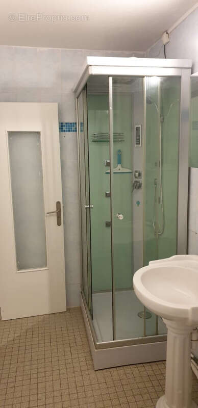 Appartement à DONZY