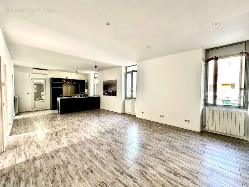 Appartement à MARSEILLE-10E