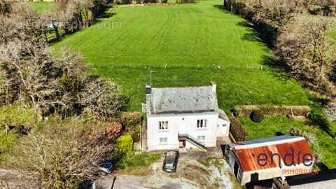 Maison à BUBRY