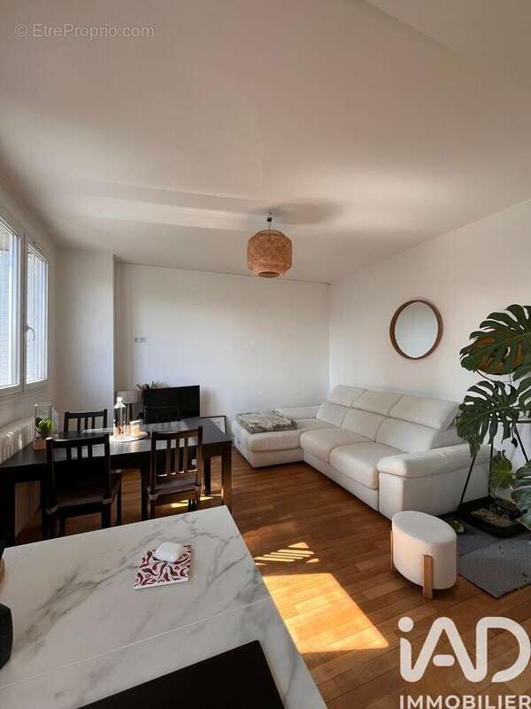 Photo 2 - Maison à TOURS