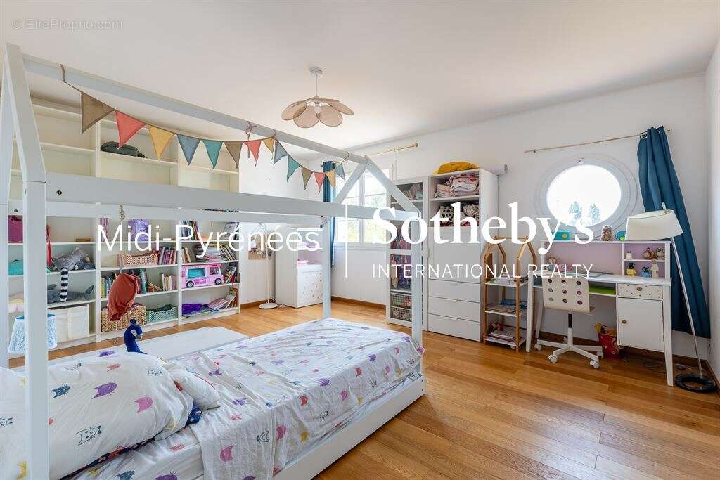 Belle maison de famille+ terrain constructible - photo 17