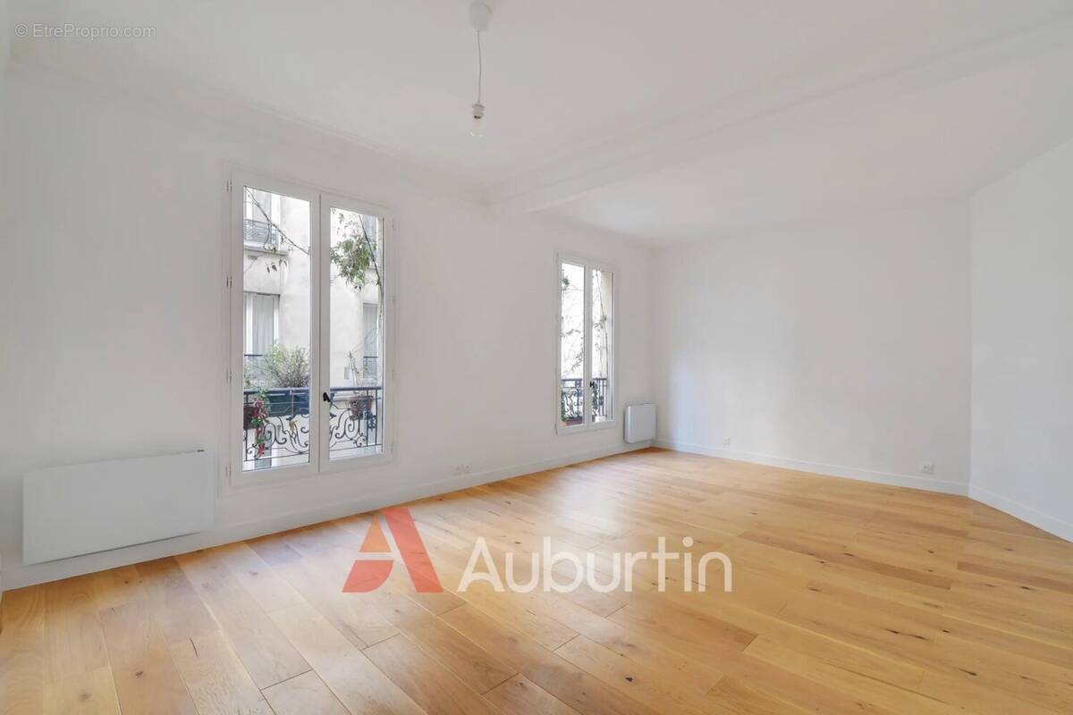 Appartement à PARIS-18E