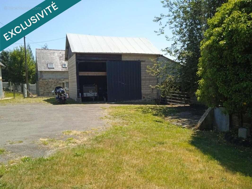 Maison 71 m² à Mortain  - photo 2