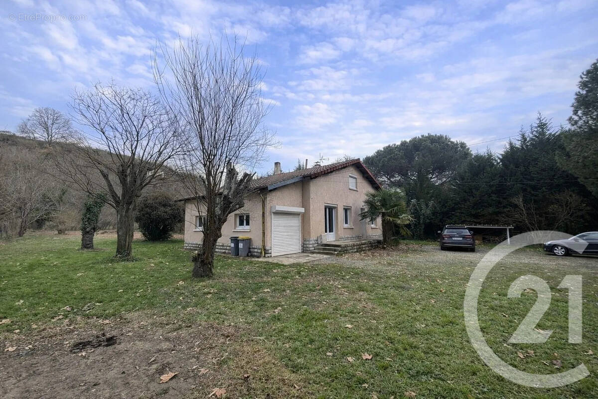 Maison à MONTESQUIEU-VOLVESTRE