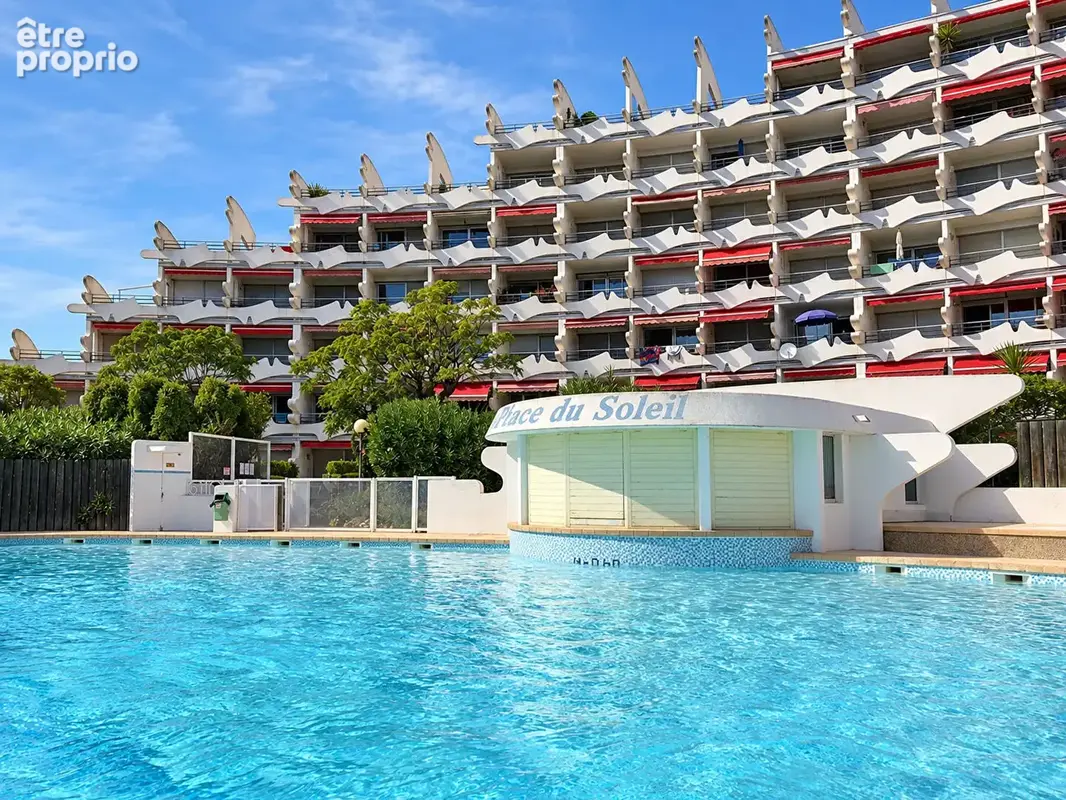 LA GRANDE-MOTTE, LE COUCHANT, Studio-cabine 4 couchages, piscine et parking a 200m de la plage - photo 1