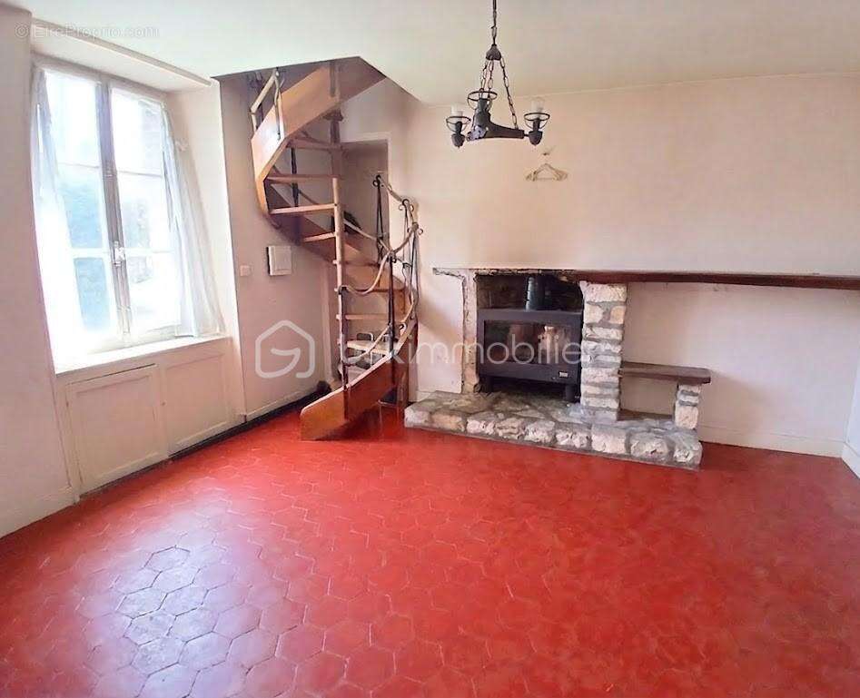 Maison à SAVINS