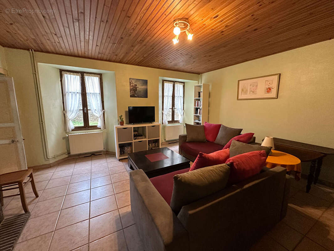 Maison à LA FEUILLIE