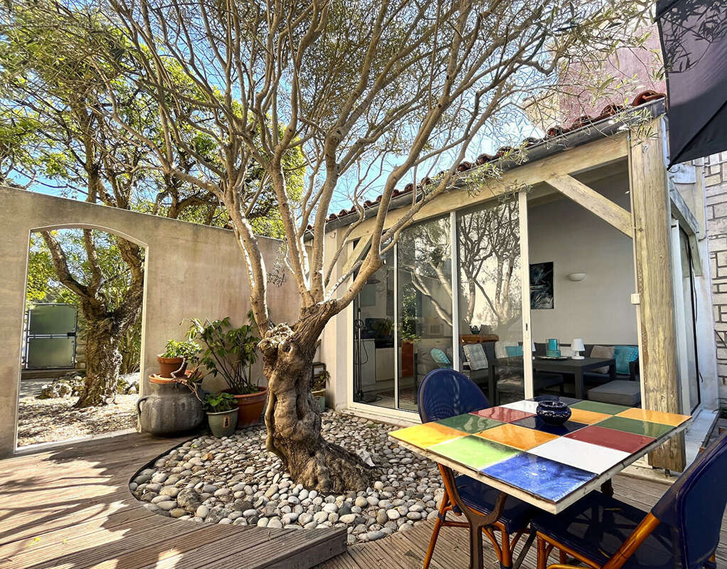 Villa d'exception avec 5 chambres à deux pas de la plage - photo 13