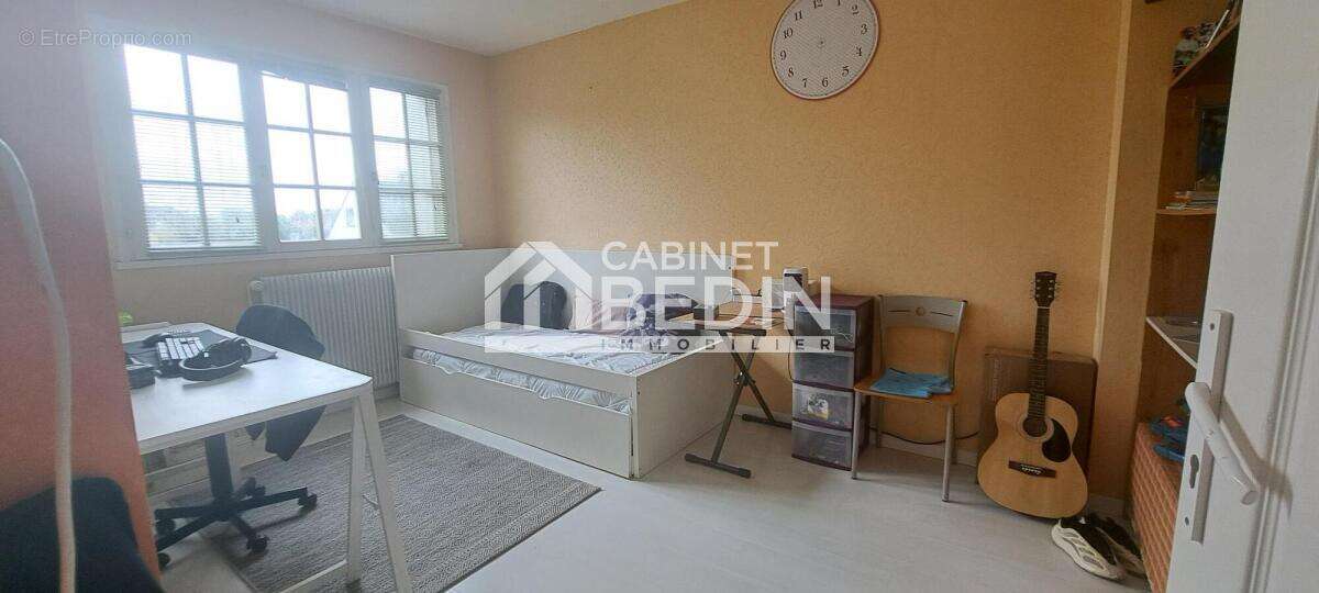 Maison à AMBARES-ET-LAGRAVE