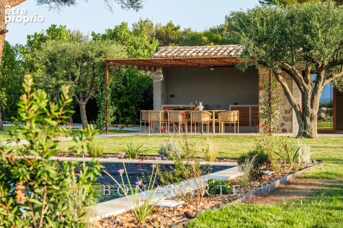 Élégante bastide en pierre entièrement rénovée - photo 17