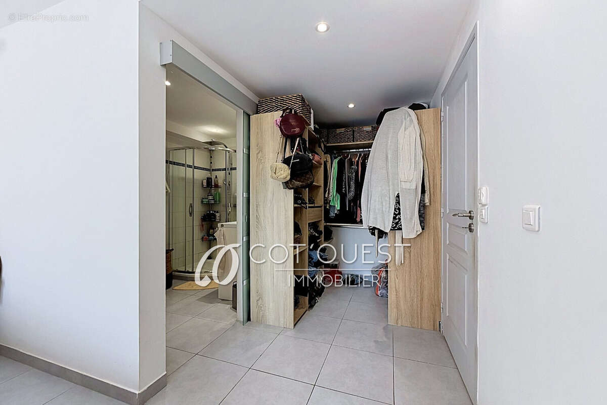 Appartement 85 m² à Saint-Laurent-Du-Var  - photo 9