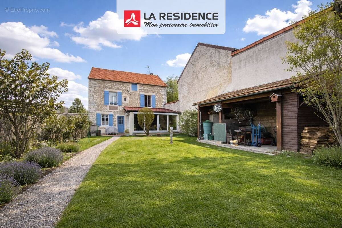 Maison à BENNECOURT