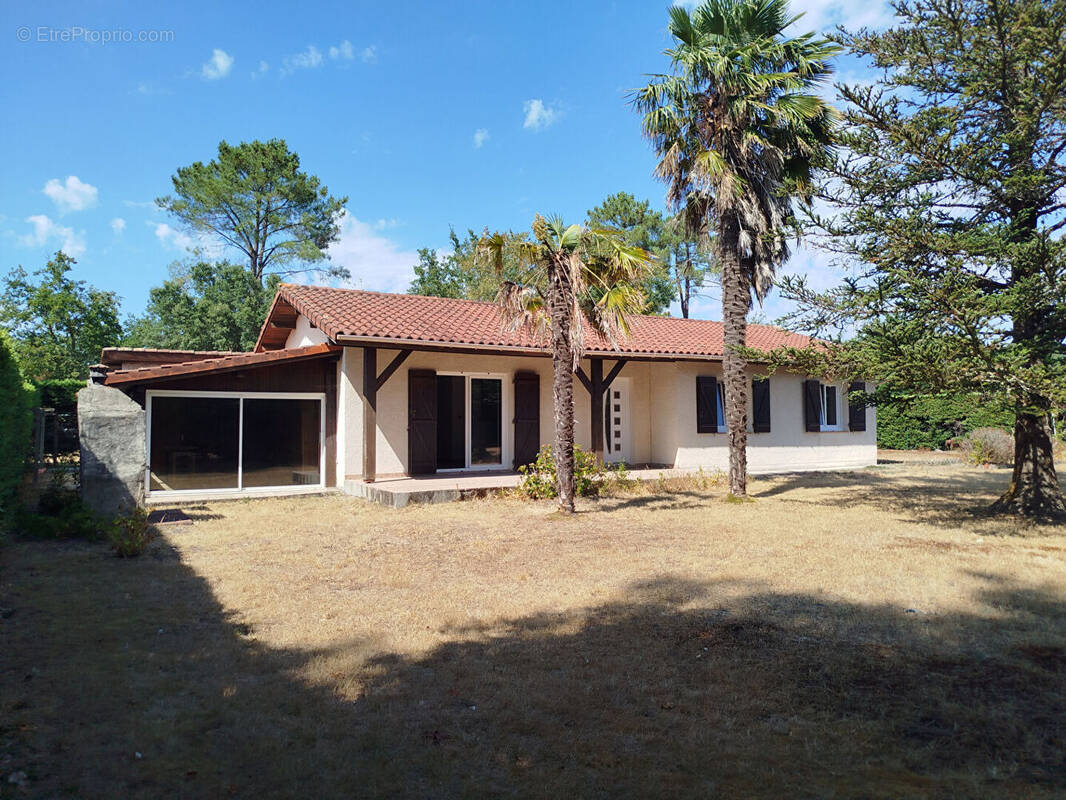 Maison à VIELLE-SAINT-GIRONS