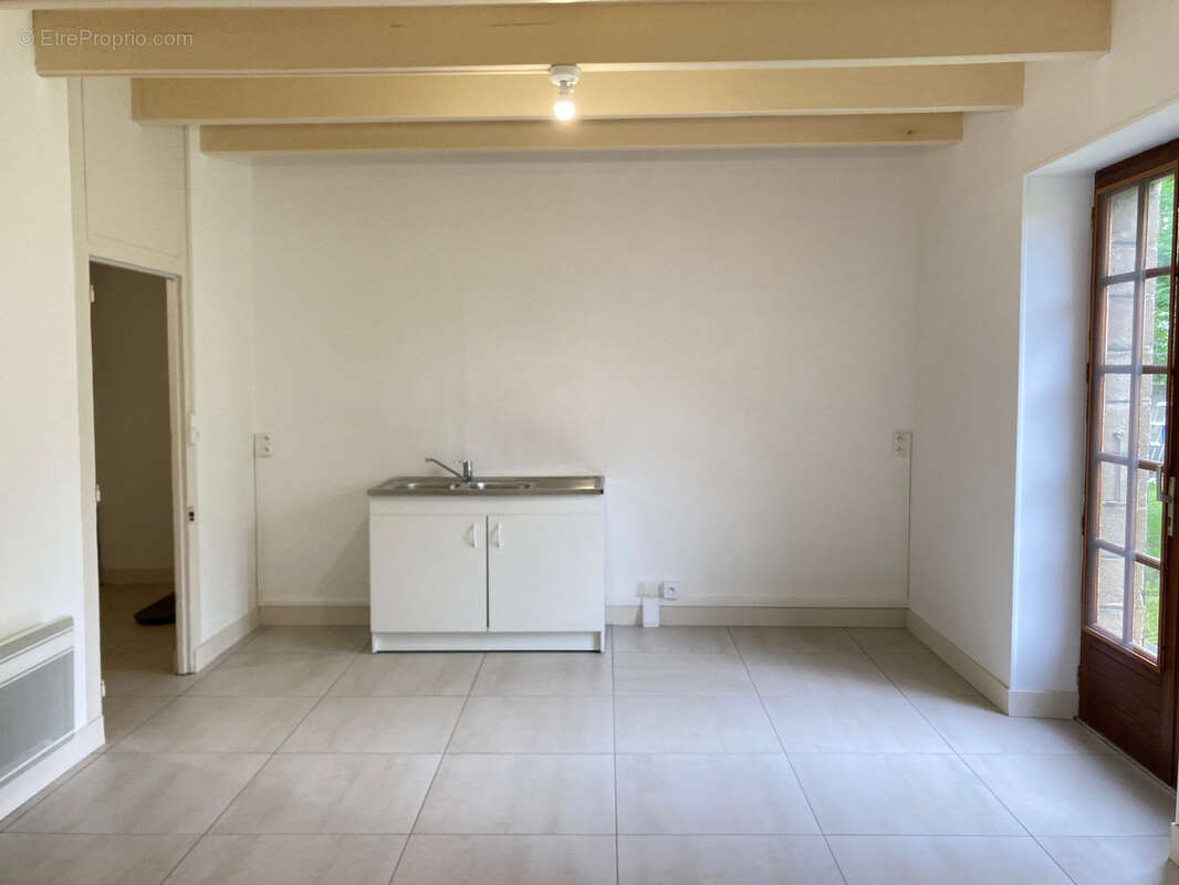 Maison à SAINT-LAURENT-DE-CERIS