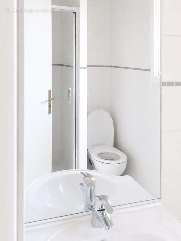 Appartement 168 m² à Bois-Colombes  - photo 2