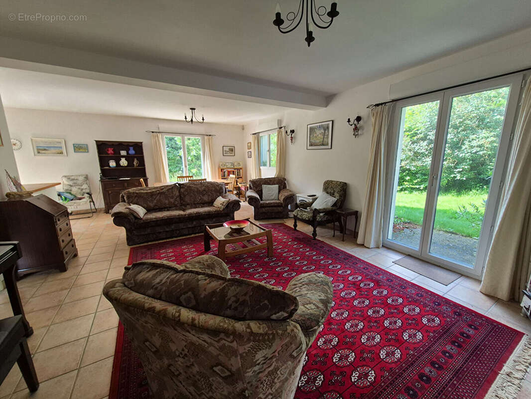 Maison à RUFFIAC