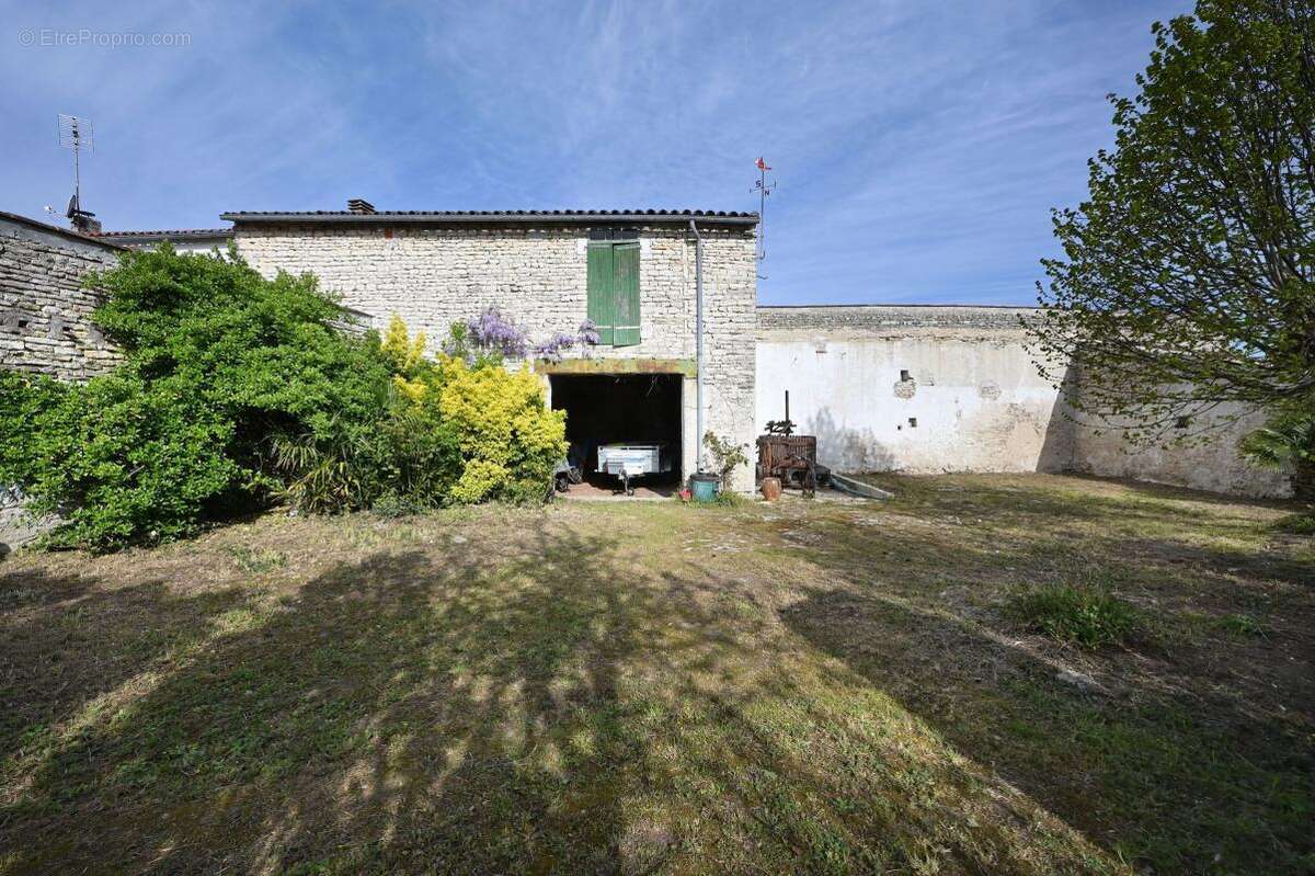 Maison à LA COUARDE-SUR-MER