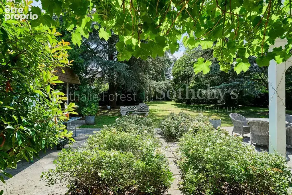 Marcq-en-Baroeul, maison 6 chambres, jardin 3000m2 - photo 8