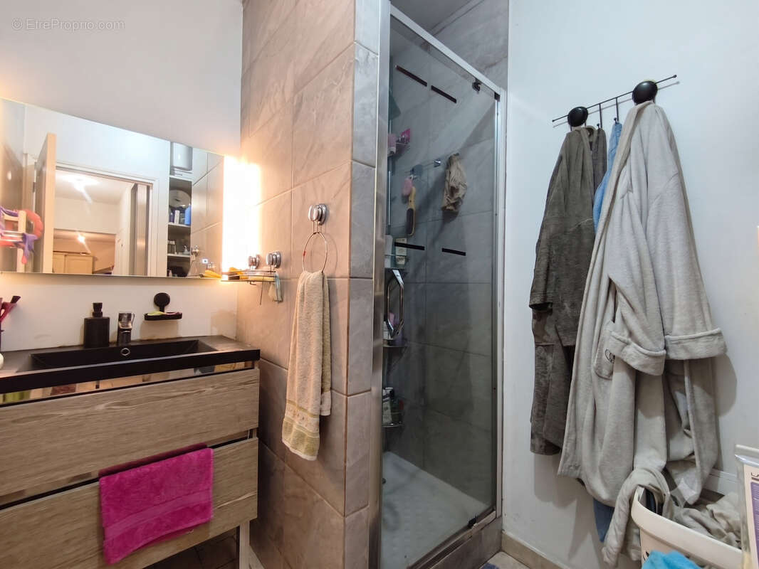 CO-Exclusivité - T3 de 72m2 avec Terrasse de 26m2   Emplacement Stratégique - photo 5