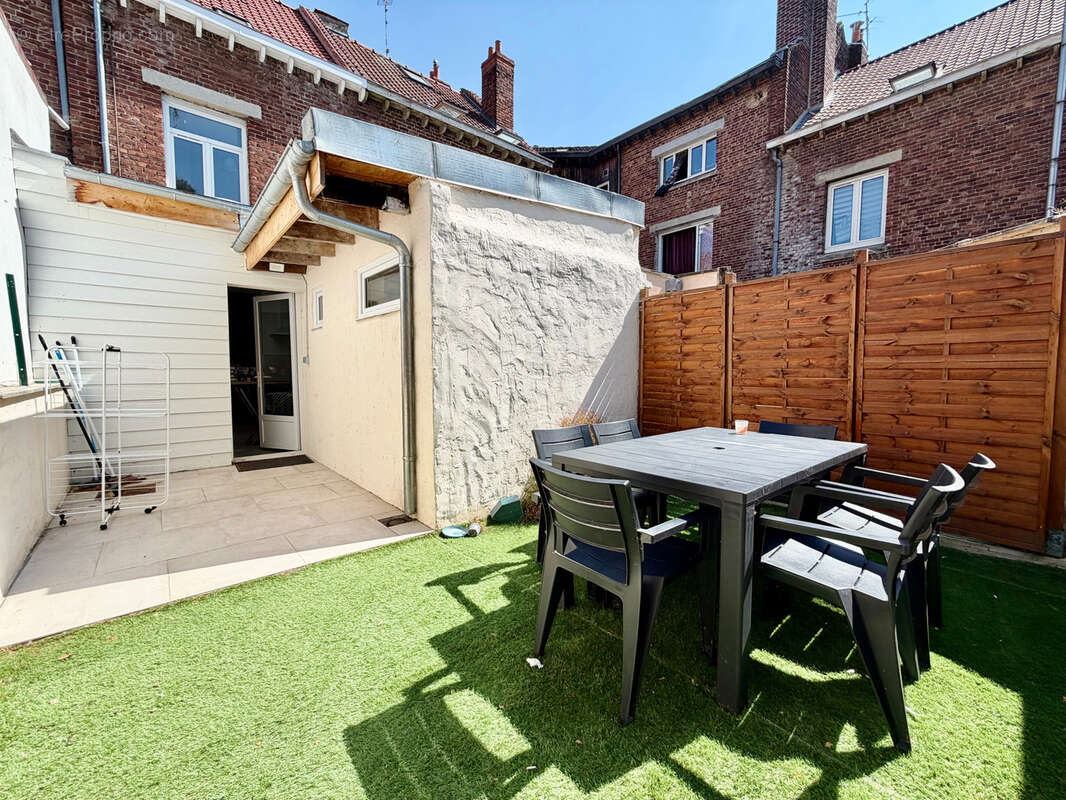 LILLE : Maison Familiale 4 à 5 chambres avec extérieur - photo 8