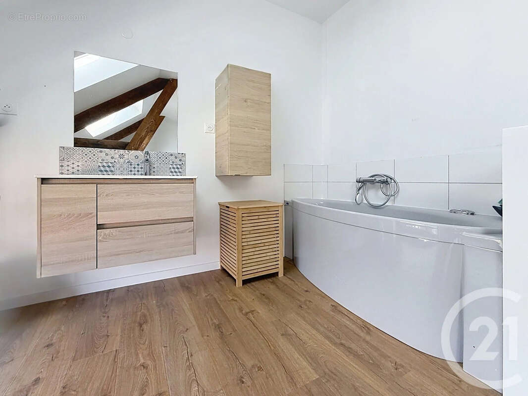 Maison 101 m² à Fretin  - photo 11