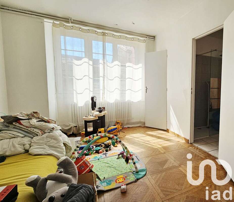 Photo 5 - Maison à LA CHAIZE-LE-VICOMTE