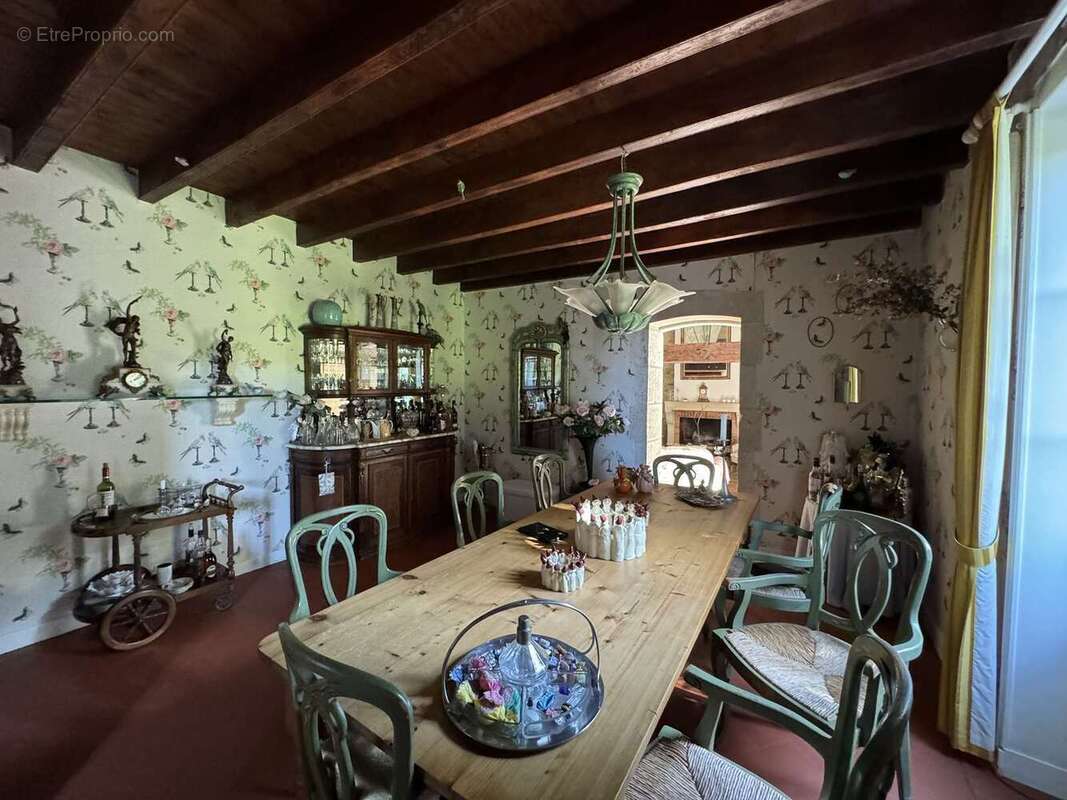 Maison à LE CHATELET