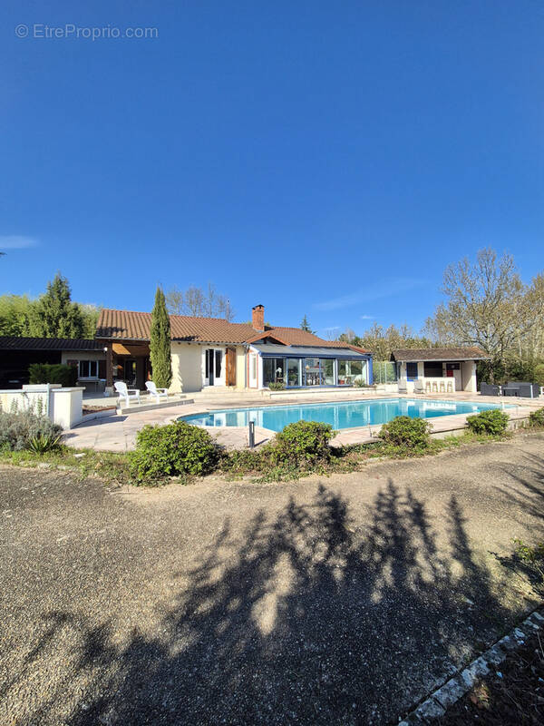 Maison à SAINT-JEAN-SUR-VEYLE