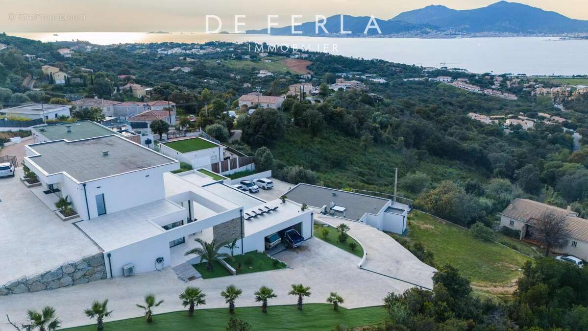 Propriété avec vue mer sur Porticcio - photo 18