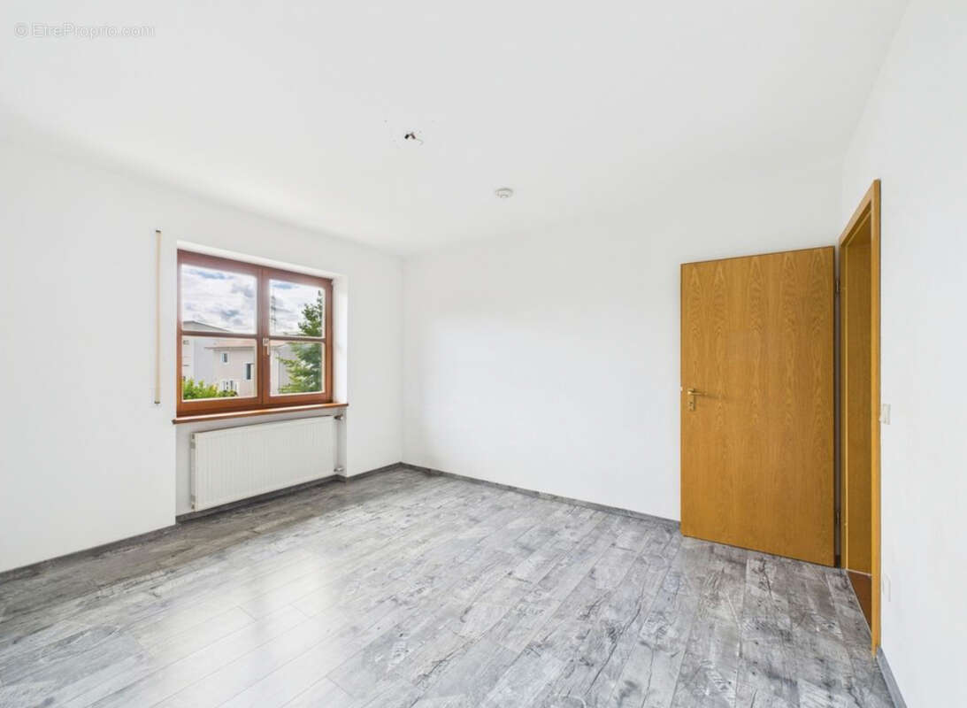 Maison 92m² à nanterre - photo 10