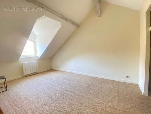 Maison de charme de 79,21 m2 habitables et de 88 m2 au sol avec cheminee, dependance/serre de 12m2 et jardin - photo 18