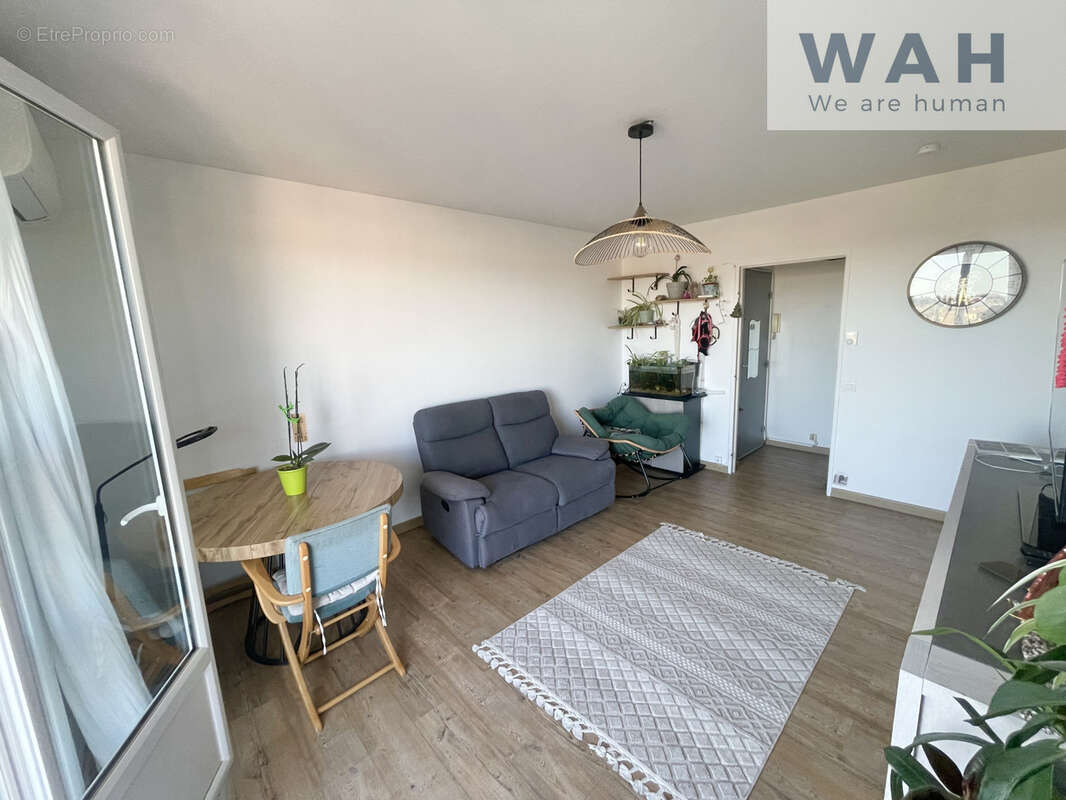 Appartement à LUNEL
