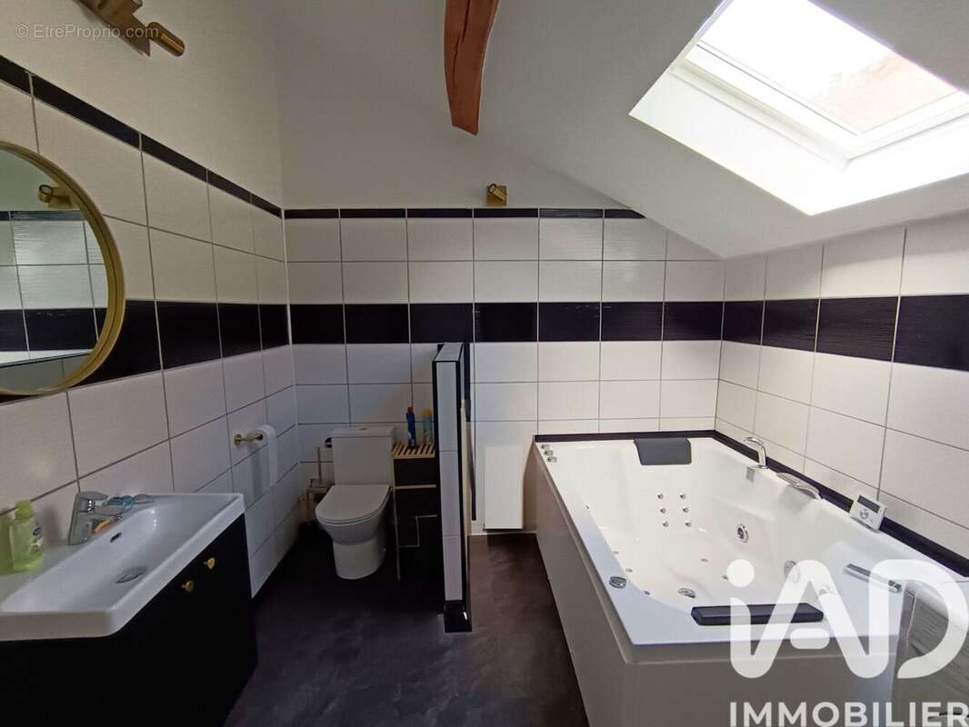 Maison 86 m² à Binas  - photo 7