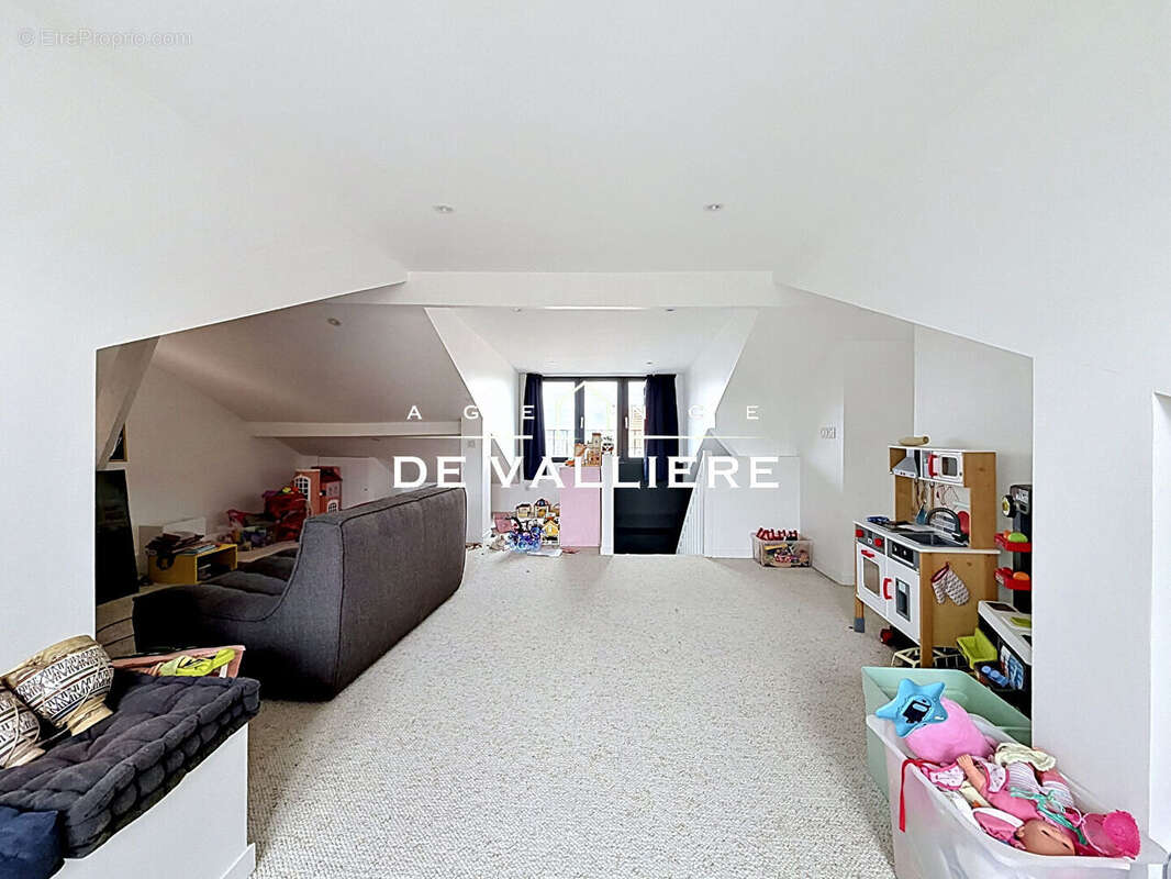 Maison à NANTERRE