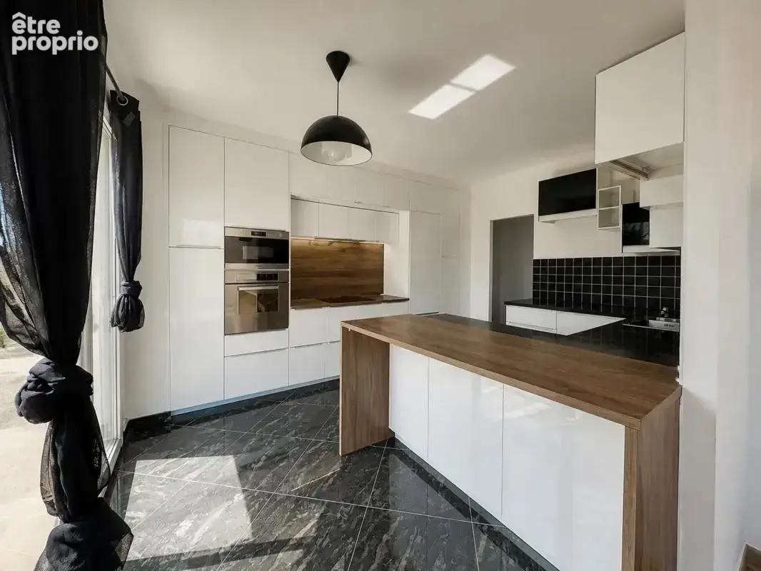 Maison de 5 pièces de 137 m² à Mantes-la-Jolie - photo 6