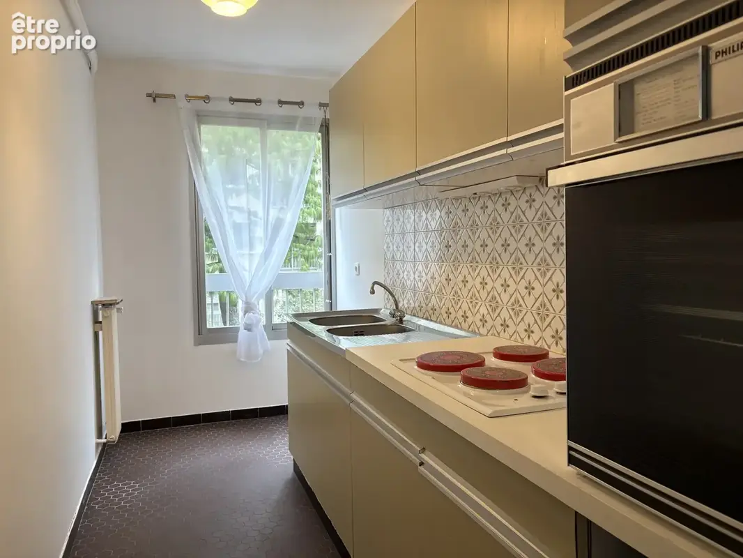 APPARTEMENT 2 PIECES dans Résidence sécurisée avec jardin, proche du Bois de Vincennes - photo 6