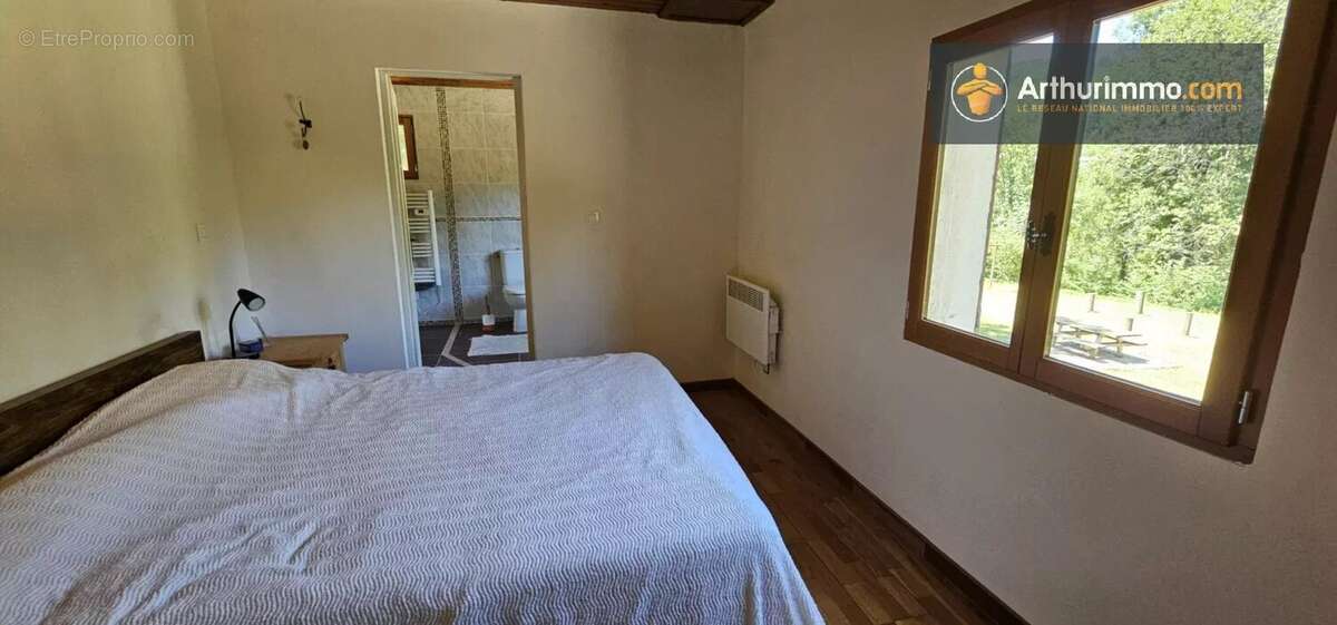 Maison à MONTFERRIER